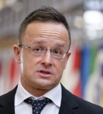 Сийярто: "Я никогда не служил российским интересам"