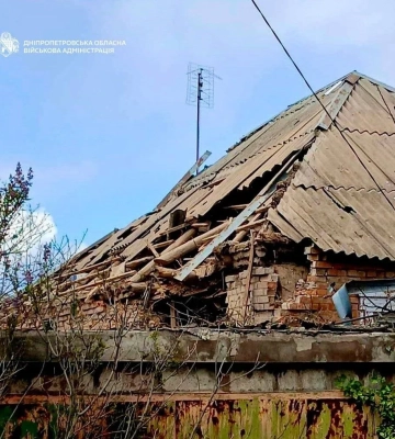 Армія рф упродовж дня 30 разів атакувала Дніпропетровщину, є важкопоранена