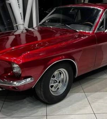 В Киеве продают Ford Mustang 1967 года за 120 тысяч долларов