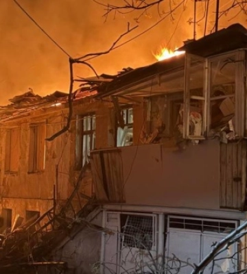 Ворожа атака на Одесу: пошкоджені будинки, є постраждалі