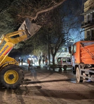 Загинуло подружжя, є влучання у будинки та торговельне судно: наслідки удару РФ по Одесі