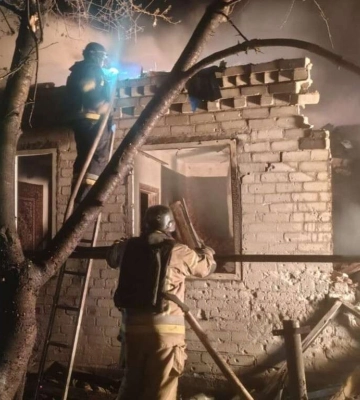 Майже 20 обстрілів: ворог із вечора атакував три райони Дніпропетровщини