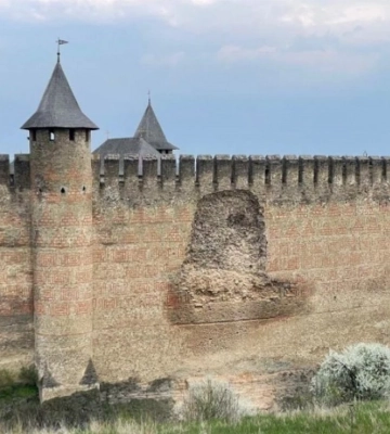 У Хотинській фортеці обвалилася частина давньої стіни