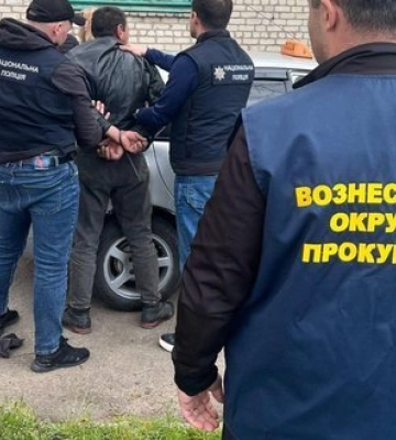 Фиктивный брак ради выезда за границу: в Николаевской области задержали организатора