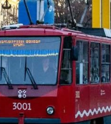 Як у Дніпрі курсує громадський транспорт 24 квітня