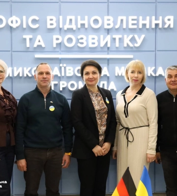 Для посилення енергетичної стійкості міста: фонд «Синьо-жовтий хрест» передав Миколаєву партію генераторів