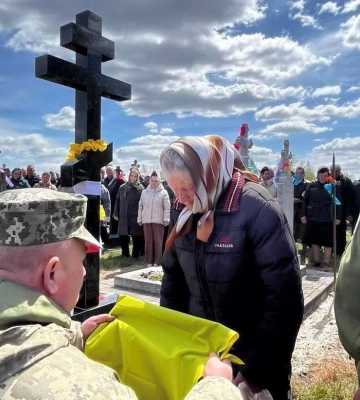У Кримному попрощалися з Героєм Валерієм Бондарем