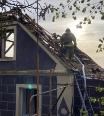 Рятувальники ліквідували наслідки ранкової атаки російських БпЛА типу «шахед»