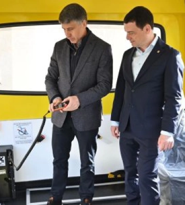 На Закарпатті закупили два автобуси для дітей з особливими освітніми потребами