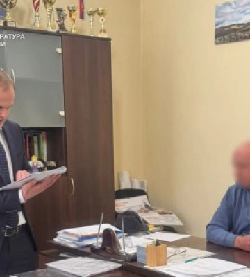 Схема на мільйони: на Закарпатті селищний голова «накрутив» ціни на світло та обікрав громаду (ФОТО)