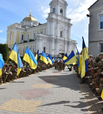 Загинув понад півтора року тому: у Луцьку попрощалися з Героєм Святославом Юзефчуком