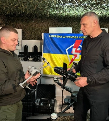 Громада Киева передала 5 штурмовой бригаде почти 2000 беспилотников: FPV, перехватчики, бомберы