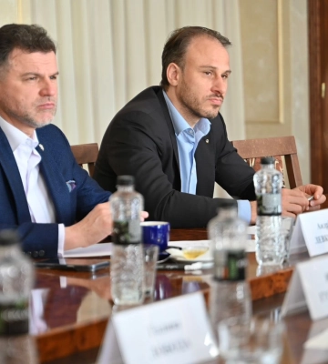Візит, який відкриває нові можливості: на Закарпаття вперше приїхав посол Чехії — про що домовлялися