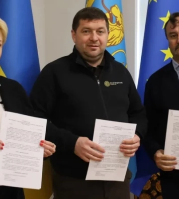 Во Львове ОГА подписала документ о застройке земель возле аэропорта, мэр Садовый назвал все «преступлением»