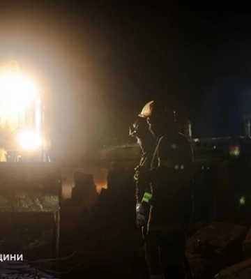 У Харкові російський дрон влучив у багатоповерхівку