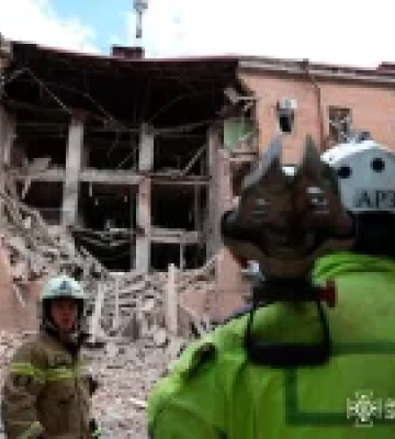 5 загиблих, 34 поранені внаслідок атак на Дніпро
