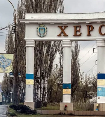 В Херсоне частично пропало электричество после вражеских атак - МВА
