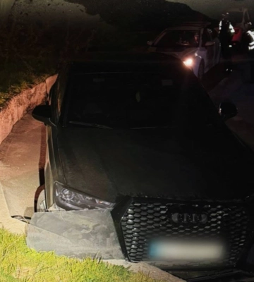 На одній із вулиць Луцька скаржаться на підступну яму (ФОТО)