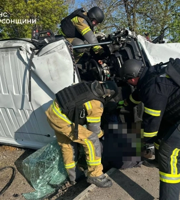 Російський дрон атакував Центральний район Херсона: травмований 41-річний чоловік
