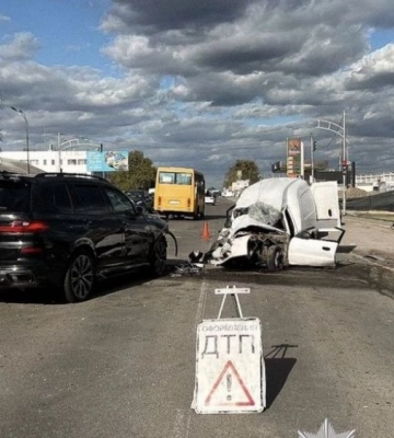 Зіткнулися п'ять авто: масштабна ДТП у Вишневому (ФОТО)