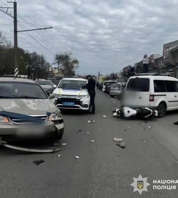 У Кропивницькому внаслідок ДТП потрапив до лікарні неповнолітній мотоцикліст