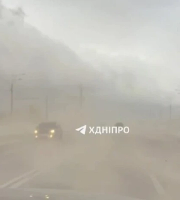 На Дніпропетровщині понад 160 абонентів знеструмлені через негоду
