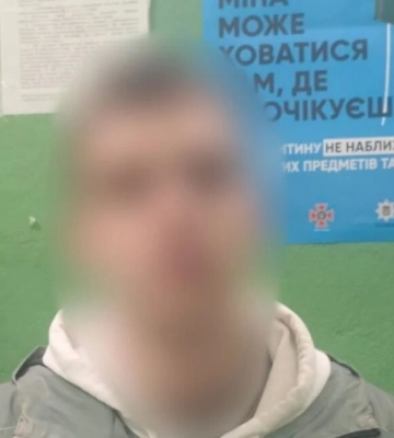 В харьковском метро мужчина в состоянии опьянения выстрелил из стартового пистолета