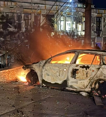 Россия массированно атаковала Одессу: повреждены дома и отель, 13 пострадавших