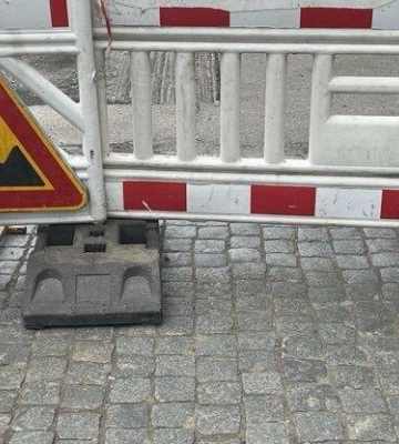 Як у Дніпрі курсує громадський транспорт 27 квітня