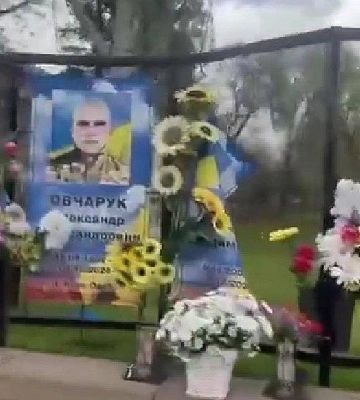 У Новій Одесі сильний вітер частково здув Алею Героїв