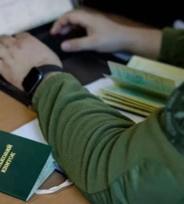 Военный учет школьников-одиннадцатиклассников из Мелитополя: важные разъяснения для родителей