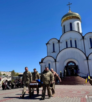 З 2024 року вважався зниклим безвісти: на Волині попрощалися із воїном Сергієм Смоляруком