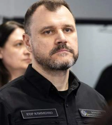 Клименко ответил, должны ли люди получить право на вооруженную самозащиту после теракта в Киеве