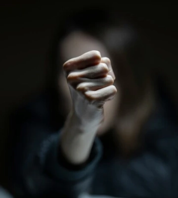 У Тернополі школярка поранила ножем однокласницю: відкрито кримінальне провадження