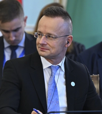 Сийярто войдет в новый состав парламента Венгрии