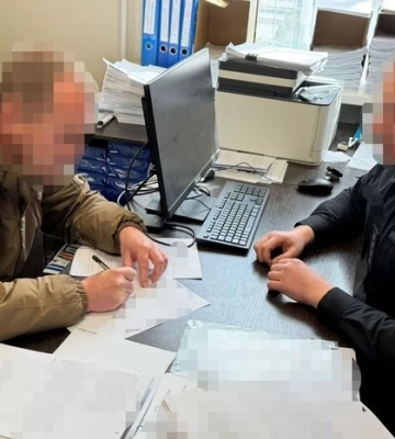 Втручалися в «Оберіг» і «знімали» з мобілізації. ДБР викрило посадовців ТЦК