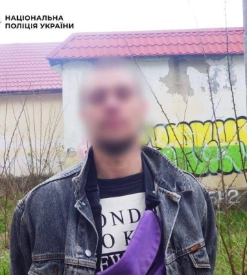 Ходил пьяный с пистолетом по улице: в Киеве мужчина угрожал прохожим
