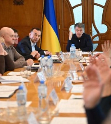 Закарпаття без заробітчанства? Влада заявила про новий курс, який може змінити майбутнє молоді