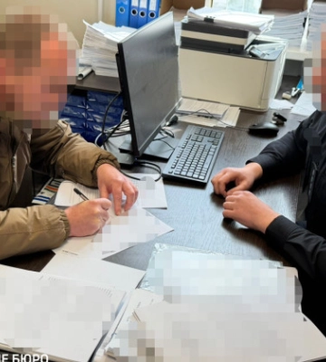 Ухилення від мобілізації за $8 тисяч: у Миколаєві викрили посадовців ТЦК