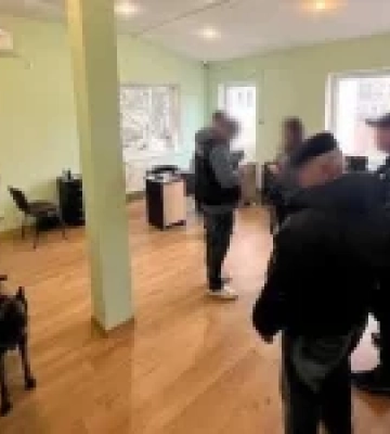 У Сумах ліквідували шахрайський кол-центр, що обкрадав військових і підлітків