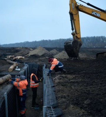 В Україні зводять суцільну лінію оборони від Київського водосховища і до Сум, - ЗСУ