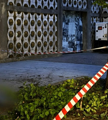 З оглядового майданчика вежі Ратуші у Львові вистрибнув чоловік