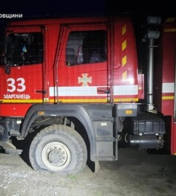 Російські війська атакували безпілотниками рятувальників у Марганці. ВІДЕО+ФОТОрепортаж