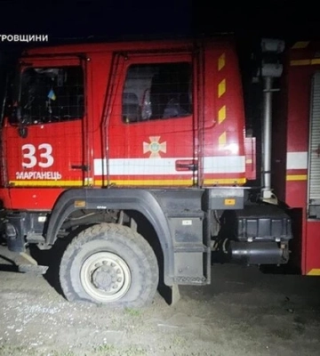 Ворог атакував безпілотниками рятувальників у Марганці (відео)
