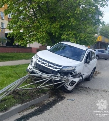 Водійка автомобіля Nissan стала винуватицею ДТП у Кропивницькому