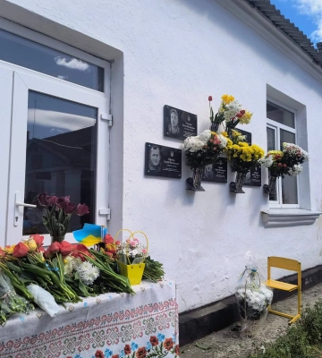 На Волині дружині загиблого воїна Сергія Ткачука вручили «Комбатантський хрест» 