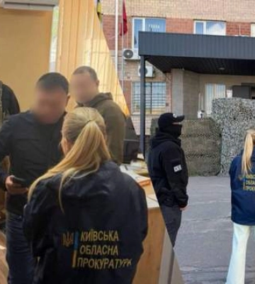 СБУ и прокуратура задержали военных ТЦК в Белой Церкви: их поймали на взятке
