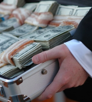 Справа про $110 тис хабаря: ВАКС заарештував головного слідчого СБУ Полтавщини
