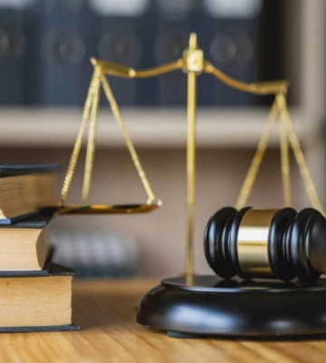 Еще двое судей апелляционных судов ушли в отставку: решение ВСП