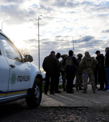 В Ровенской области мужчина из автомата ранил военнослужащего ТЦК и полицейского